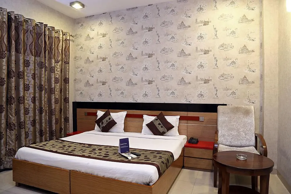 Fabhotel Cyber Park Gurgaon Indie