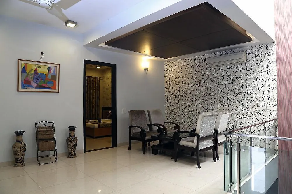 Fabhotel Cyber Park Gurgaon